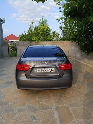 Hyundai Elantra-19