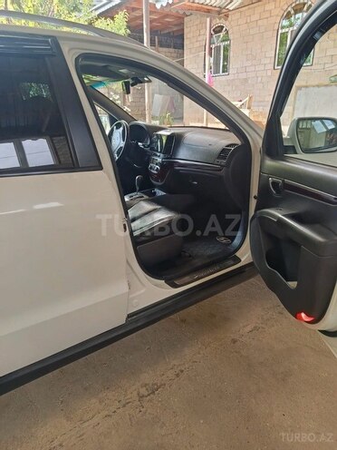 Hyundai Santa Fe-6