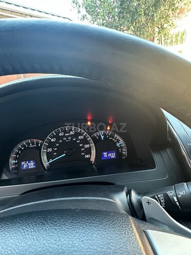 Toyota Camry-5