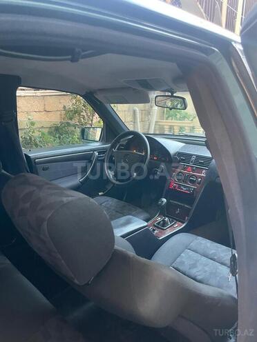 Mercedes C 180-8