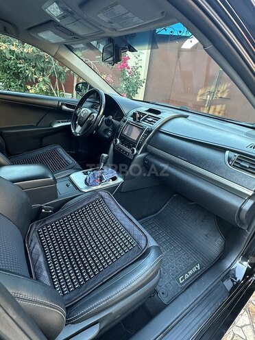 Toyota Camry-3