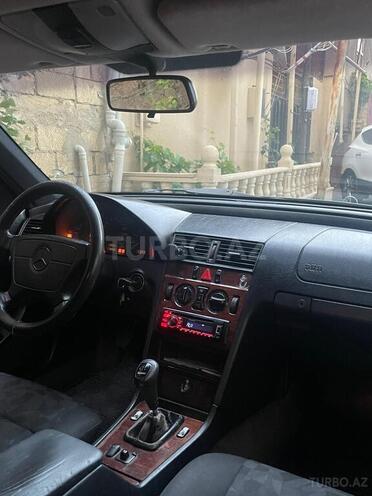 Mercedes C 180-9
