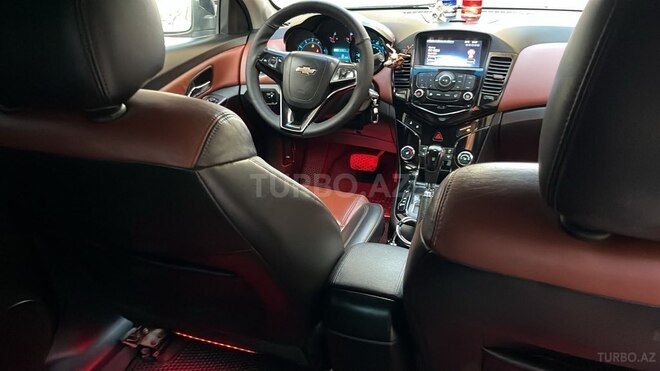 Chevrolet Cruze-9
