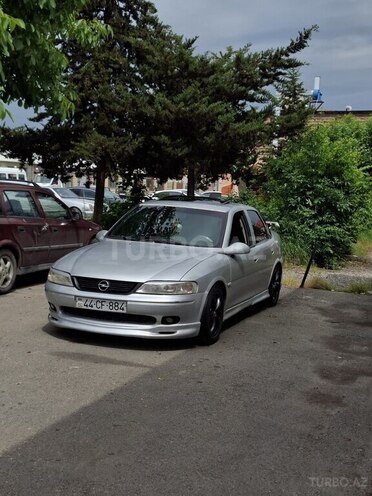 Opel Vectra-2
