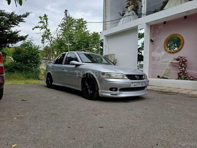Opel Vectra-4