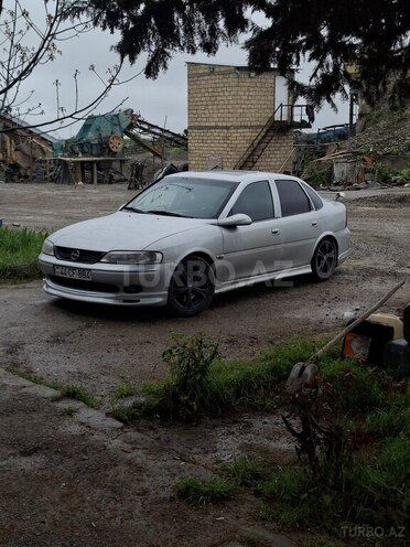 Opel Vectra-1