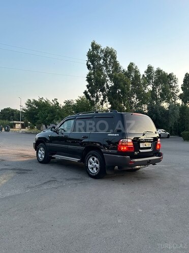 Toyota Land Cruiser-4