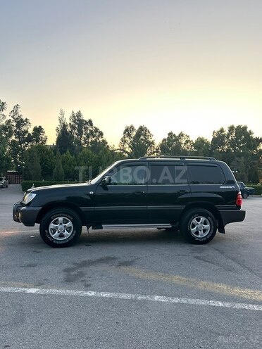 Toyota Land Cruiser-7