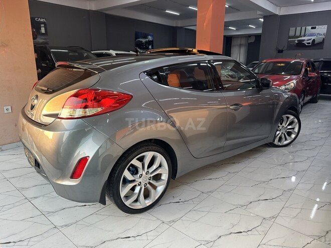 Hyundai Veloster-5