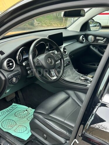 Mercedes GLC 300 4MATIC Coupe-9