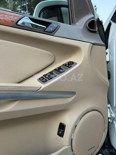 Mercedes GL 450 4MATIC-15