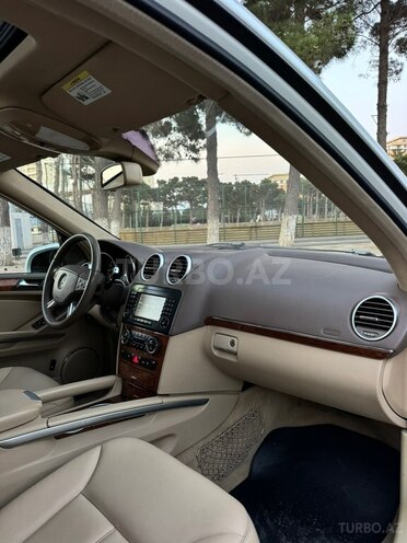 Mercedes GL 450 4MATIC-16