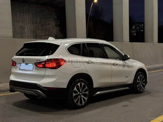 BMW X1-2