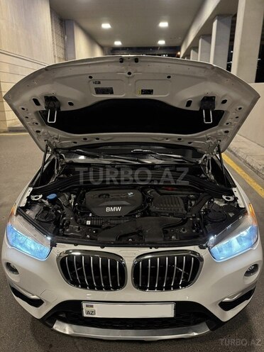 BMW X1-8