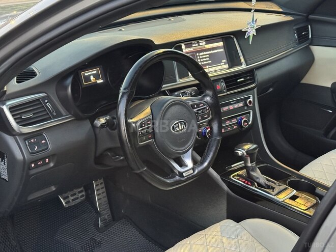 Kia Optima-10