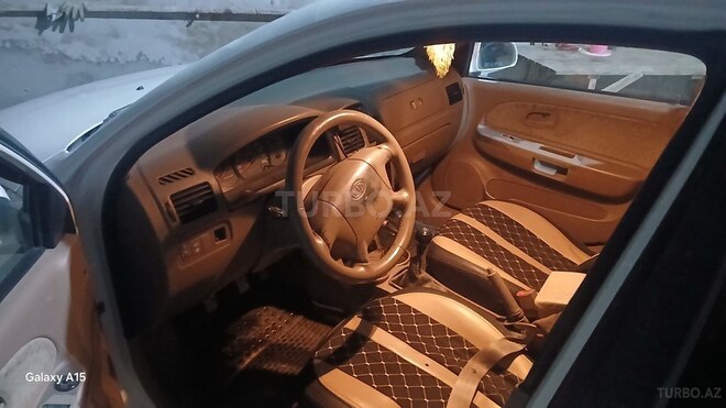Kia Rio-5