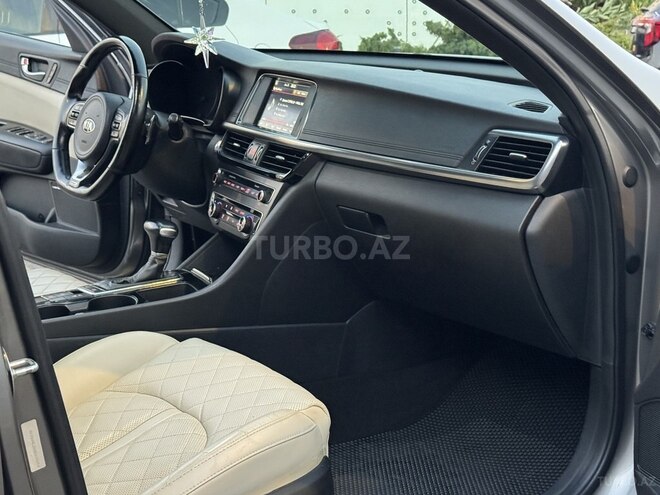 Kia Optima-17