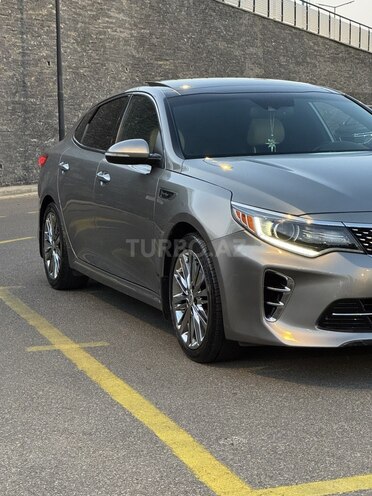 Kia Optima-4
