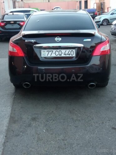 Nissan Maxima-2