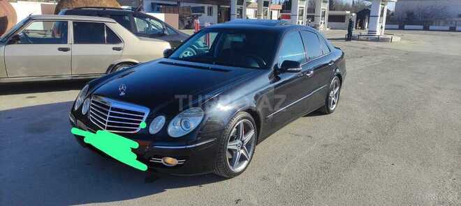 Mercedes E 280-3