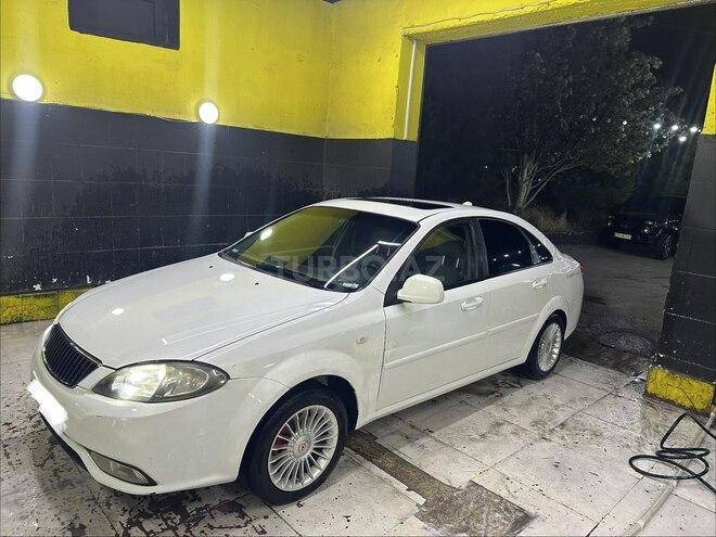 Daewoo Gentra-2