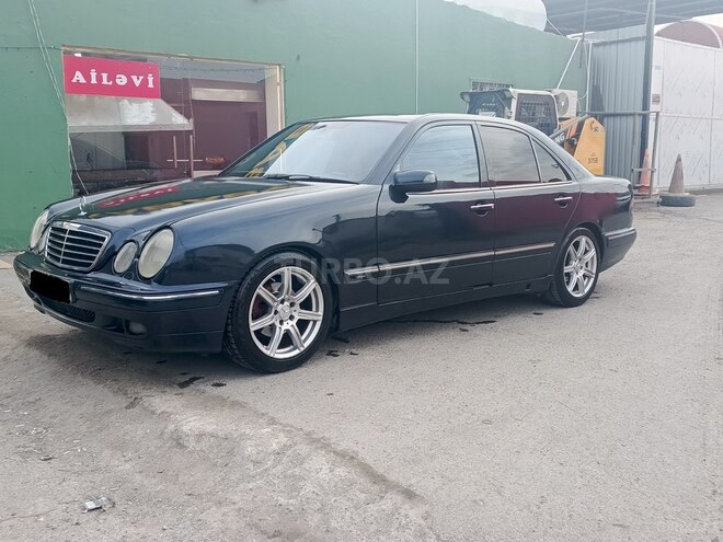 Mercedes E 220-4