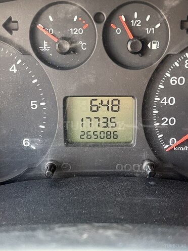 Ford Transit-7
