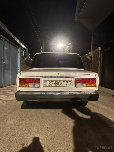 LADA (VAZ) 2107-2