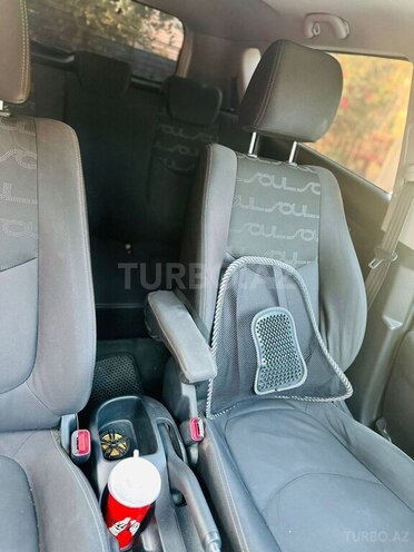 Kia Soul-12