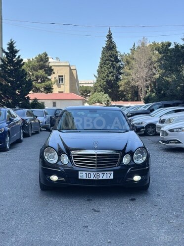 Mercedes E 220-1