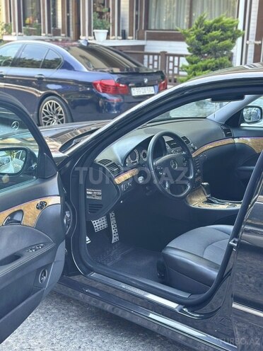 Mercedes E 220-3