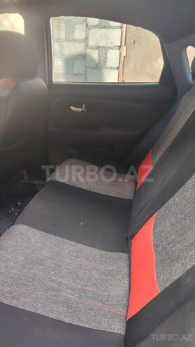 Hyundai Elantra-5
