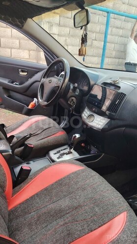 Hyundai Elantra-4