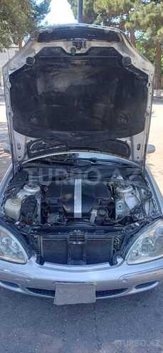 Mercedes S 320-5