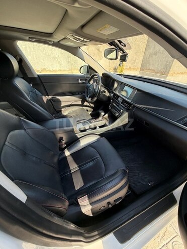 Kia Optima-11