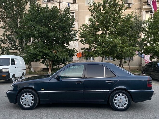 Mercedes C 220-6