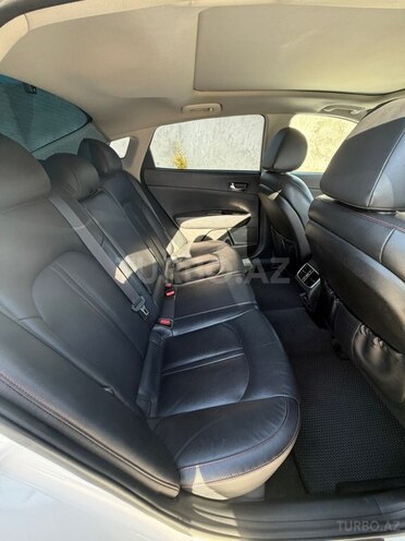 Kia Optima-12