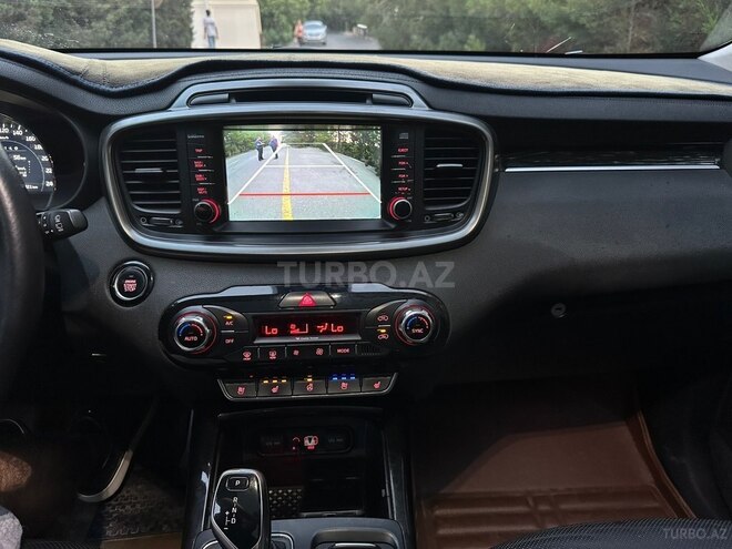Kia Sorento-17