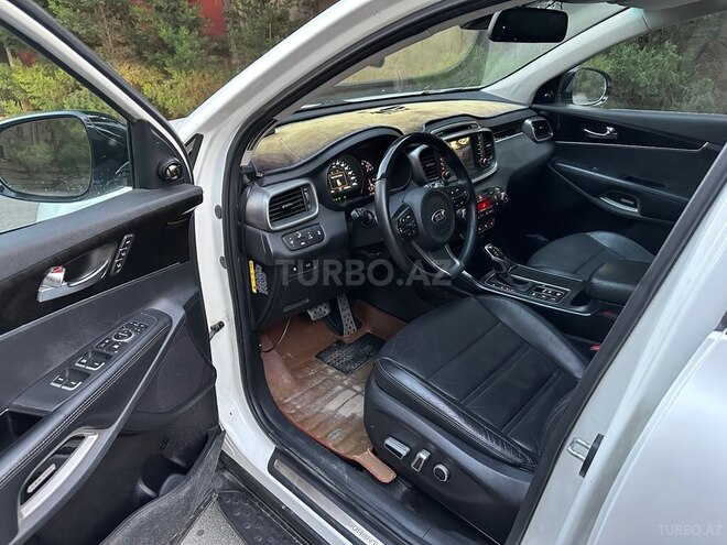 Kia Sorento-9