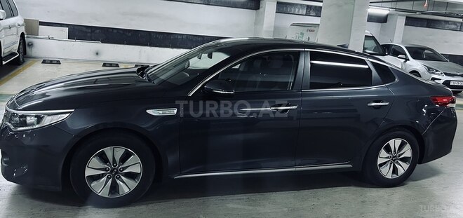Kia K5-3