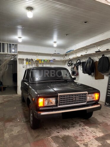LADA (VAZ) 2107-4