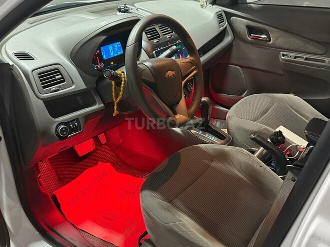 Chevrolet Cobalt-8