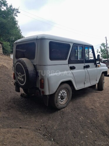UAZ 469-4