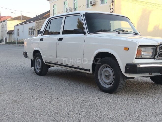 LADA (VAZ) 2107-6