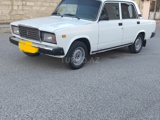 LADA (VAZ) 2107-5