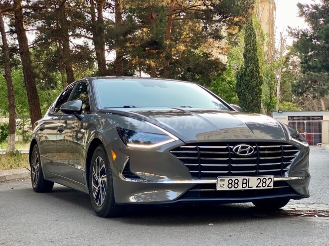 Hyundai Sonata-1