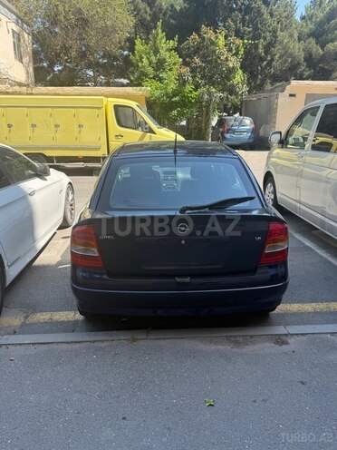 Opel Astra-2