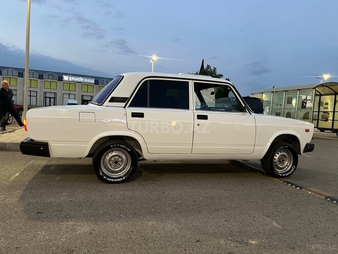 LADA (VAZ) 2107-13