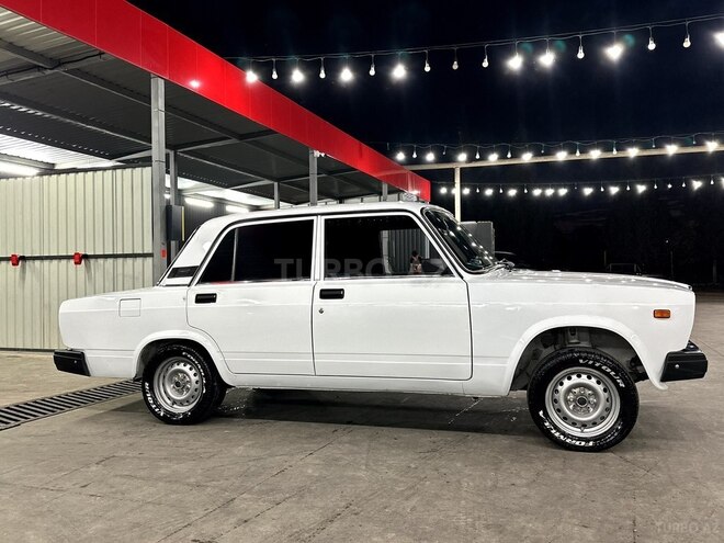LADA (VAZ) 2107-15