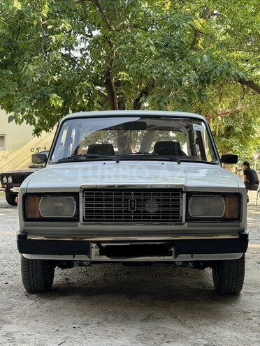 LADA (VAZ) 2107-1